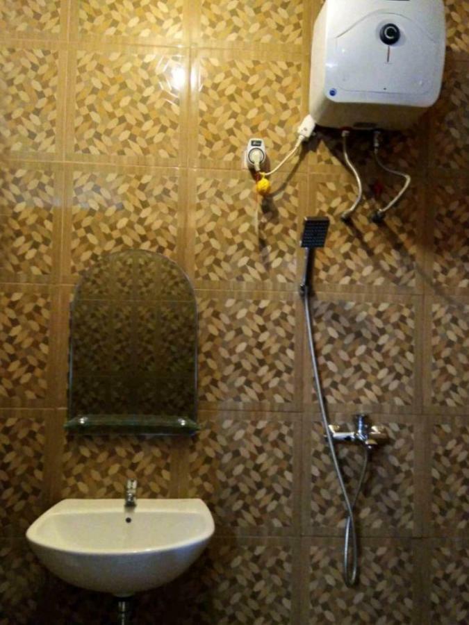 Isro Guesthouse Syariah Kepanjen Habitación foto